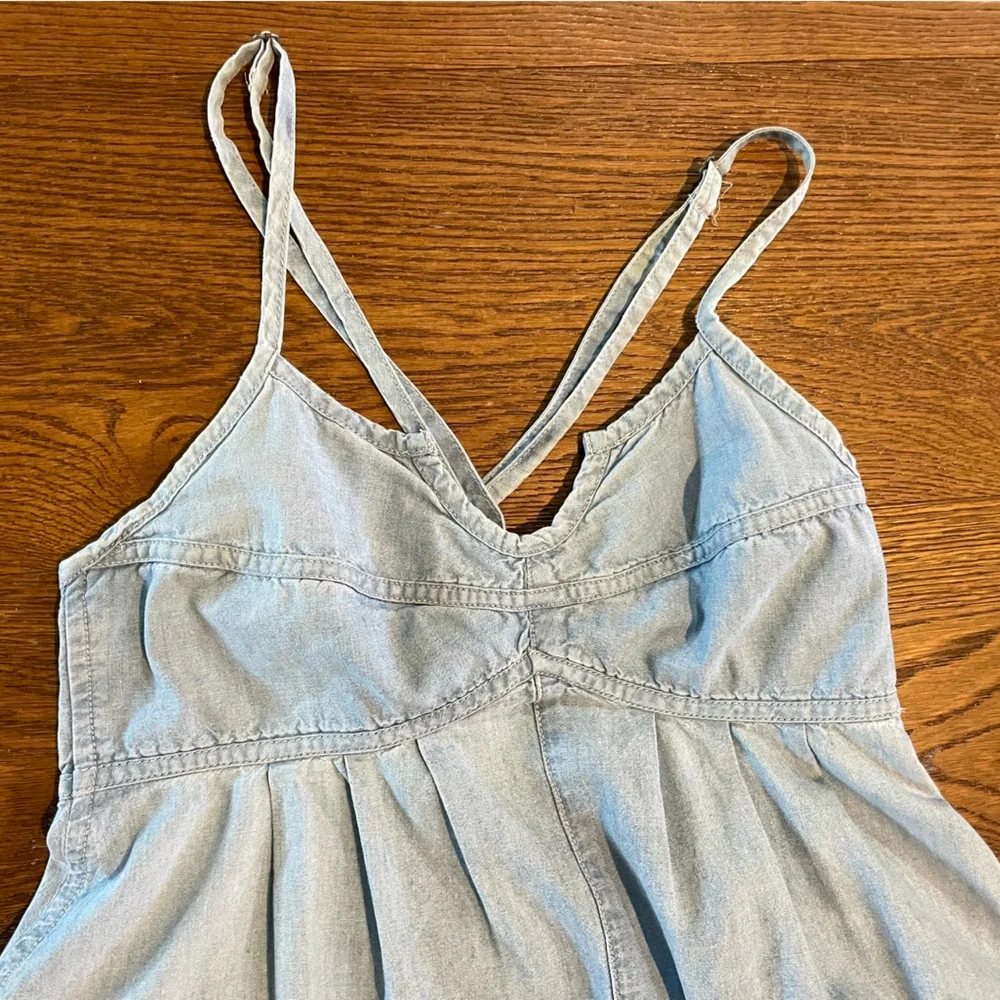 Levi’s Chambray Midi Dress in Light Blue Denim. Size S - Picture 6 of 7